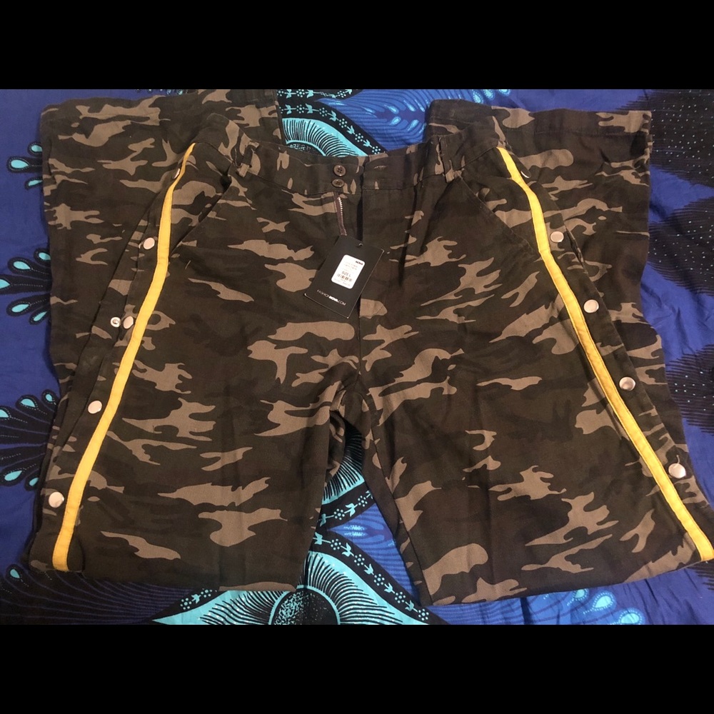 Camouflage snap pants